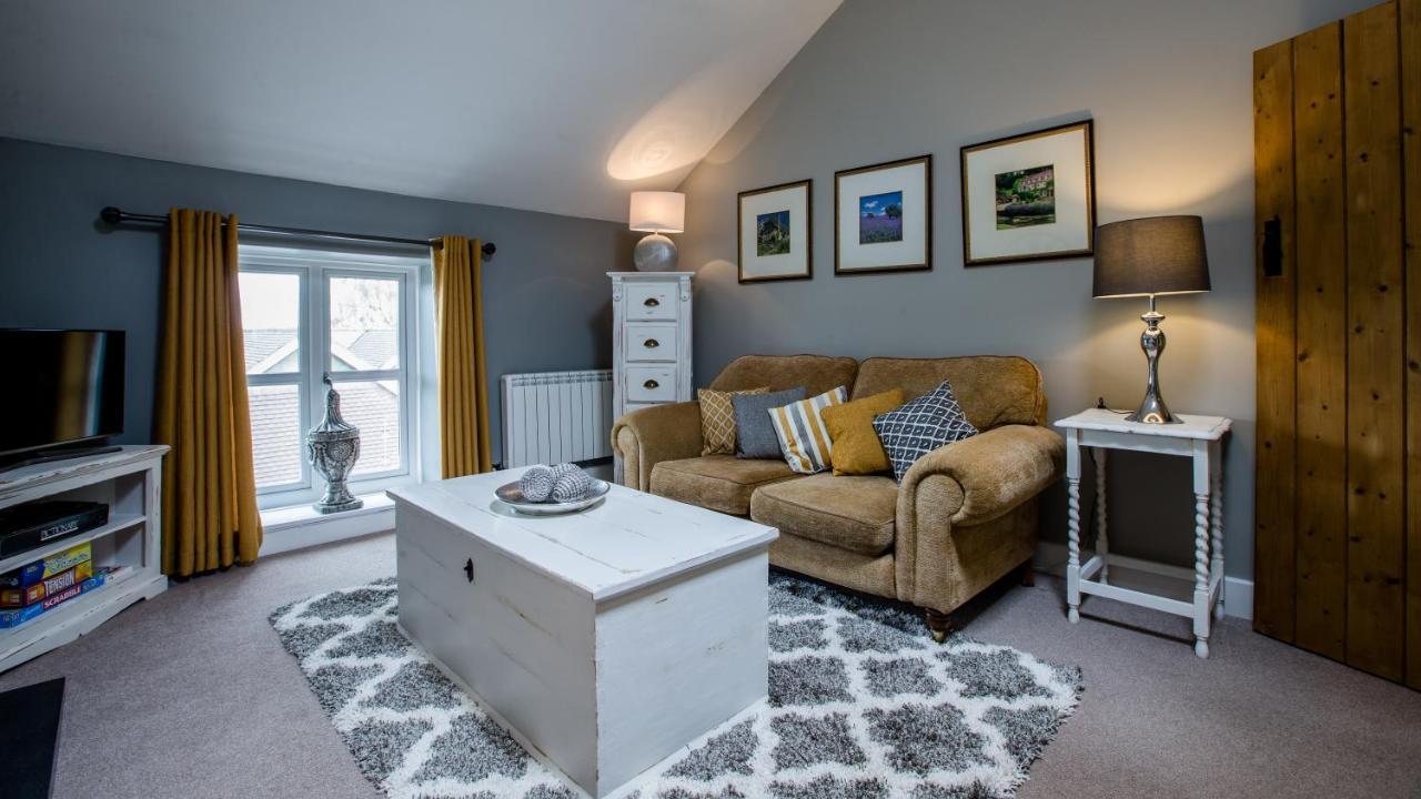 Broadrock Accommodation - Clock Cottage Chepstow Exterior photo